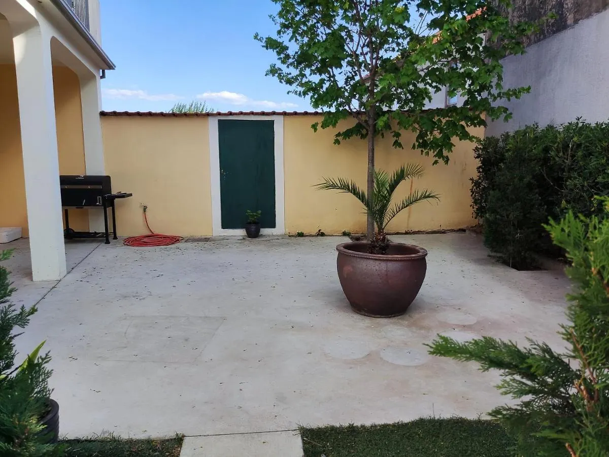 Casa Ogo 0*, Zadar